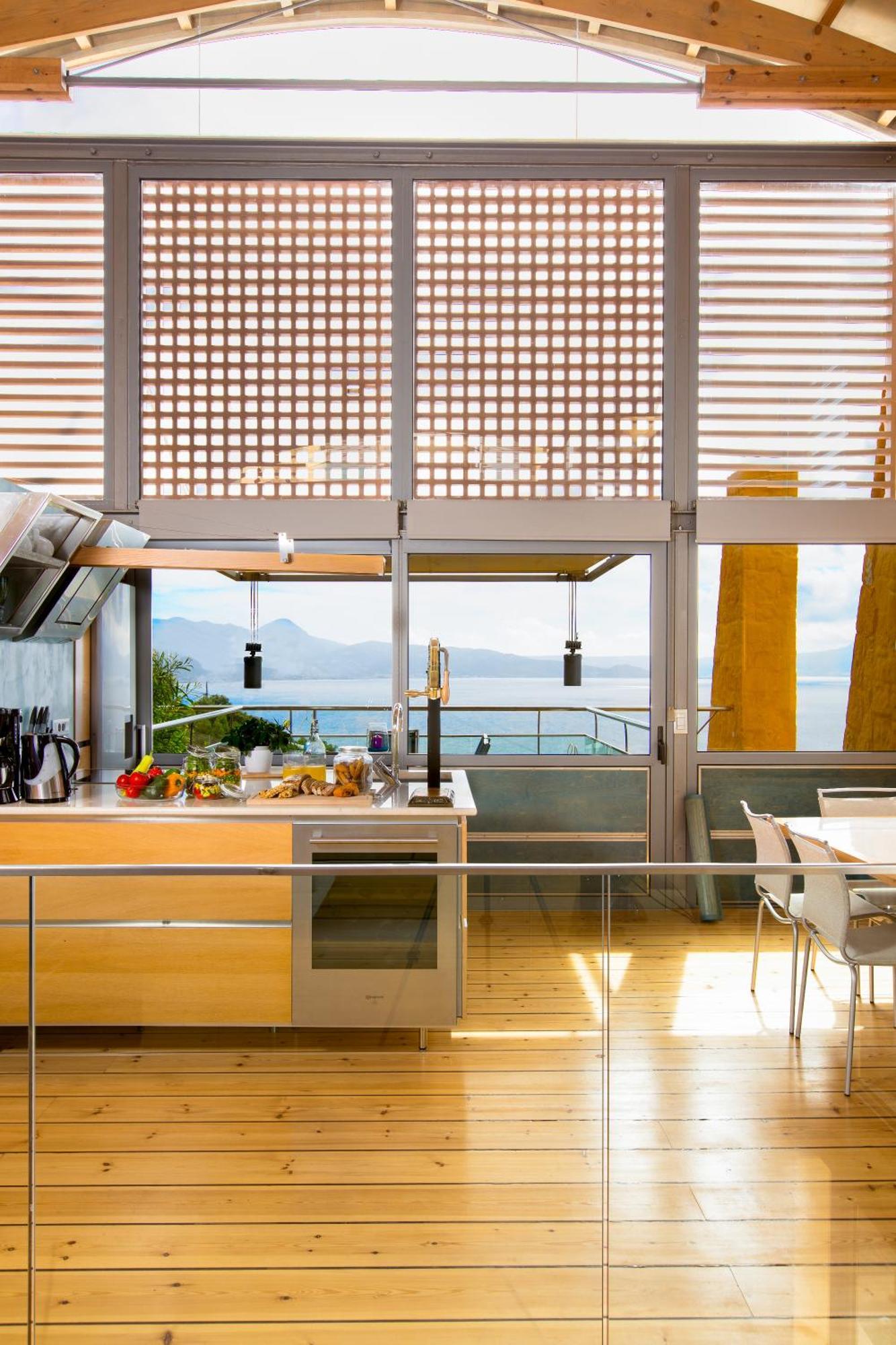Beachfront Ravdoucha Epavlis Eleni Villa - Pool, Hot Tub, Gym, Sauna, Private Parking, Wifi Chania  Buitenkant foto