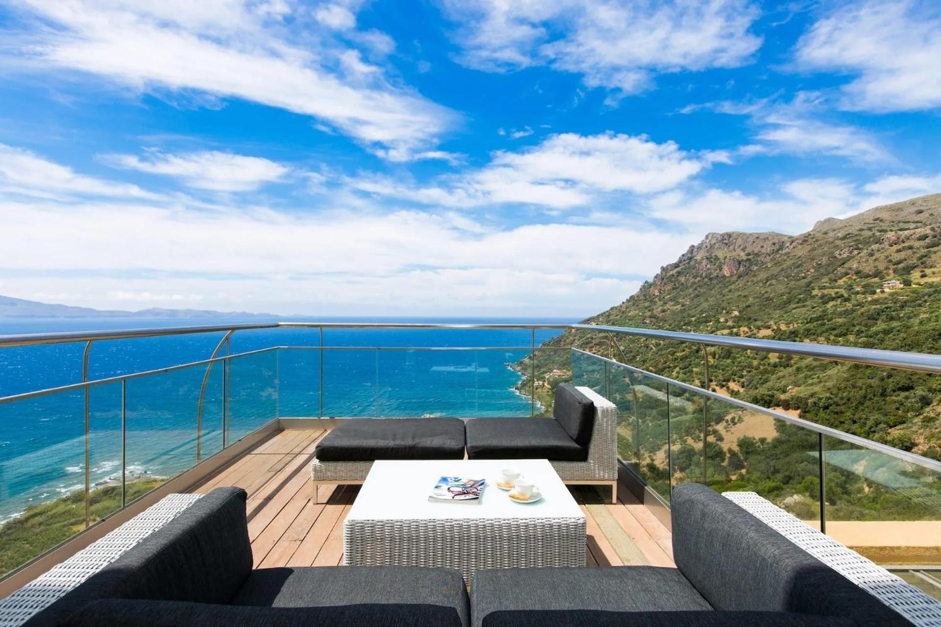 Beachfront Ravdoucha Epavlis Eleni Villa - Pool, Hot Tub, Gym, Sauna, Private Parking, Wifi Chania  Buitenkant foto