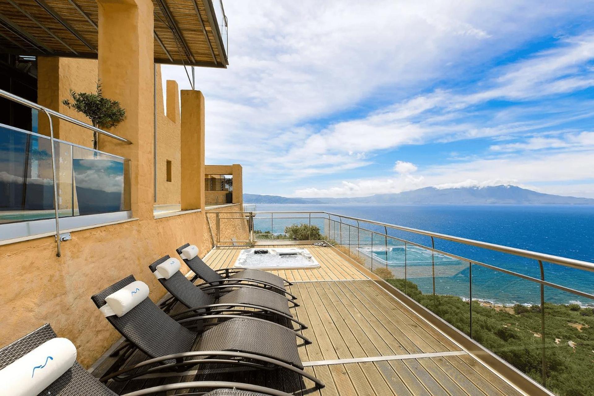 Beachfront Ravdoucha Epavlis Eleni Villa - Pool, Hot Tub, Gym, Sauna, Private Parking, Wifi Chania  Buitenkant foto