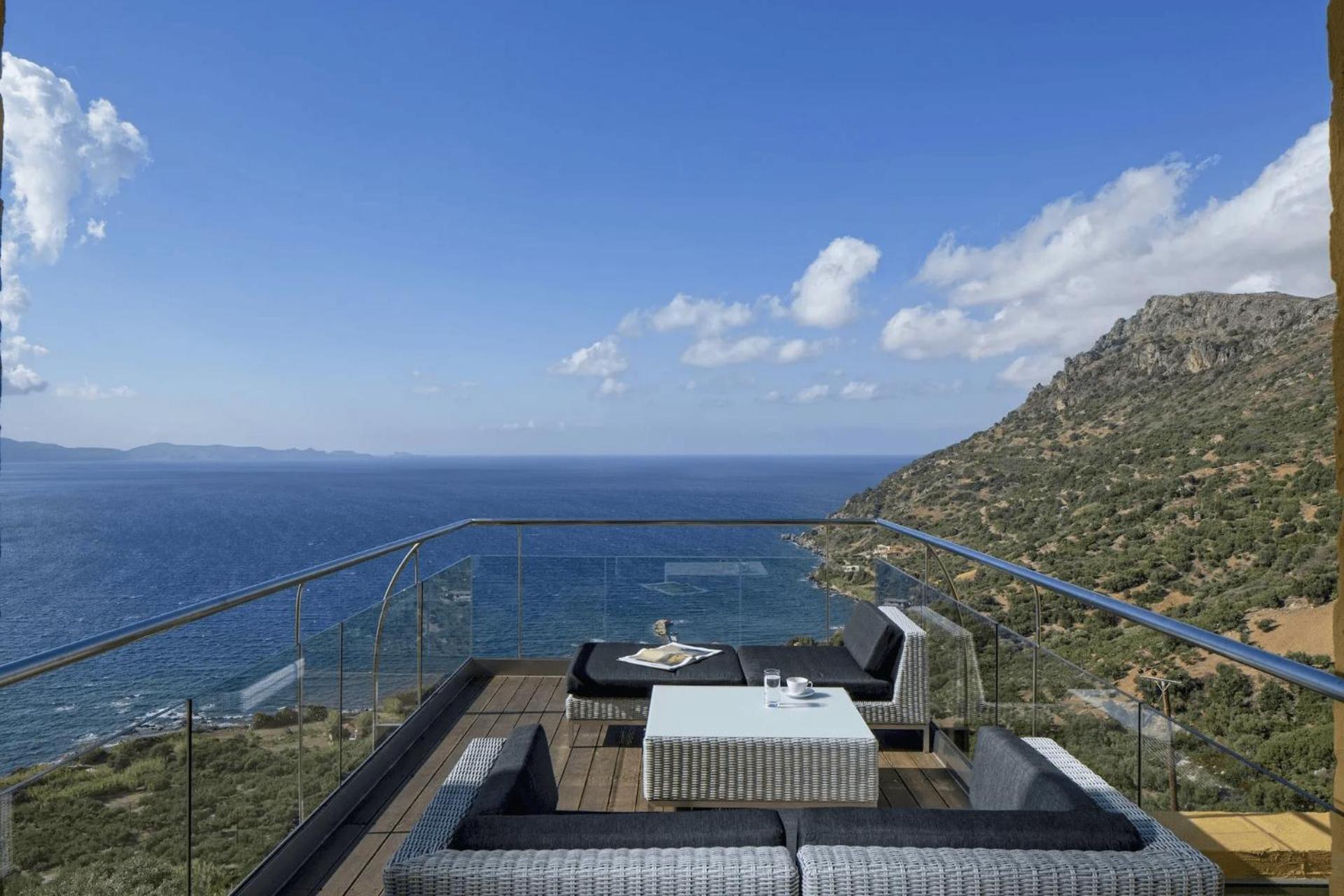 Beachfront Ravdoucha Epavlis Eleni Villa - Pool, Hot Tub, Gym, Sauna, Private Parking, Wifi Chania  Buitenkant foto