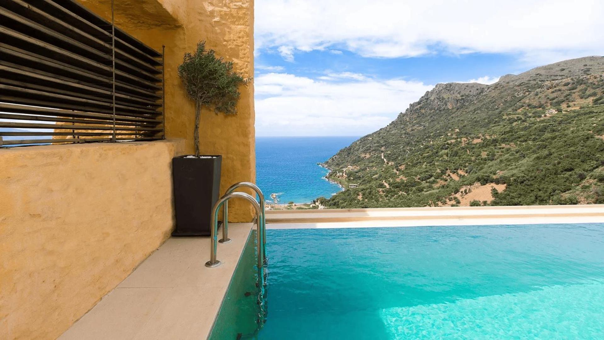Beachfront Ravdoucha Epavlis Eleni Villa - Pool, Hot Tub, Gym, Sauna, Private Parking, Wifi Chania  Buitenkant foto